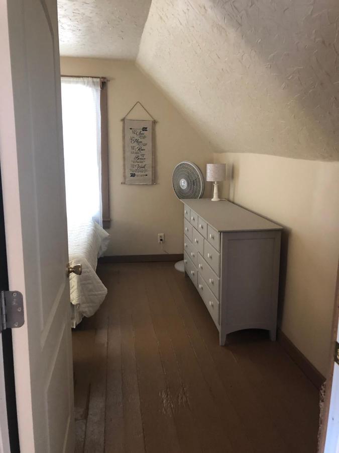 Downtown 2 Bedroom Cottage, Sleeps 6, Walking Distance To Honeywell, Downtown Restaurants, Shopping Wabash Екстер'єр фото