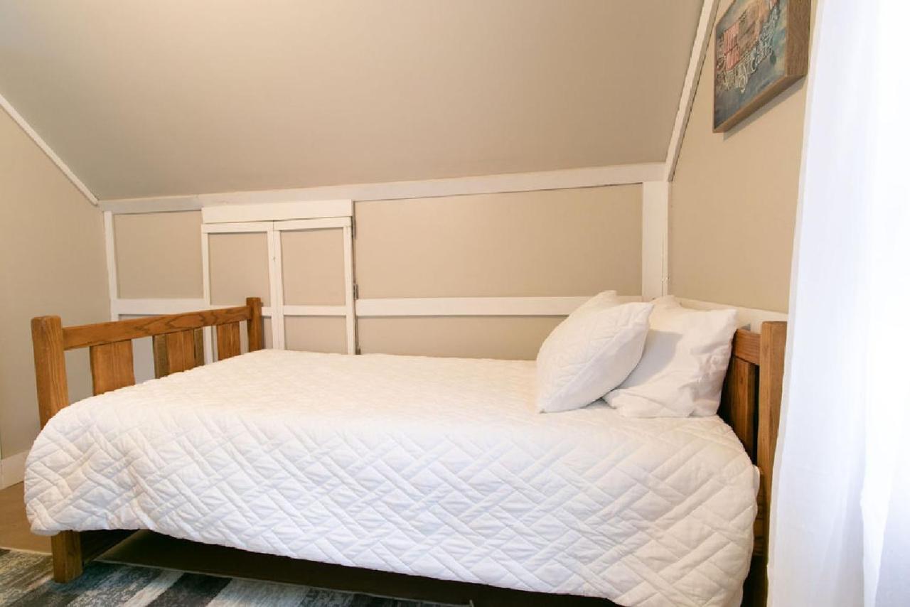 Downtown 2 Bedroom Cottage, Sleeps 6, Walking Distance To Honeywell, Downtown Restaurants, Shopping Wabash Екстер'єр фото